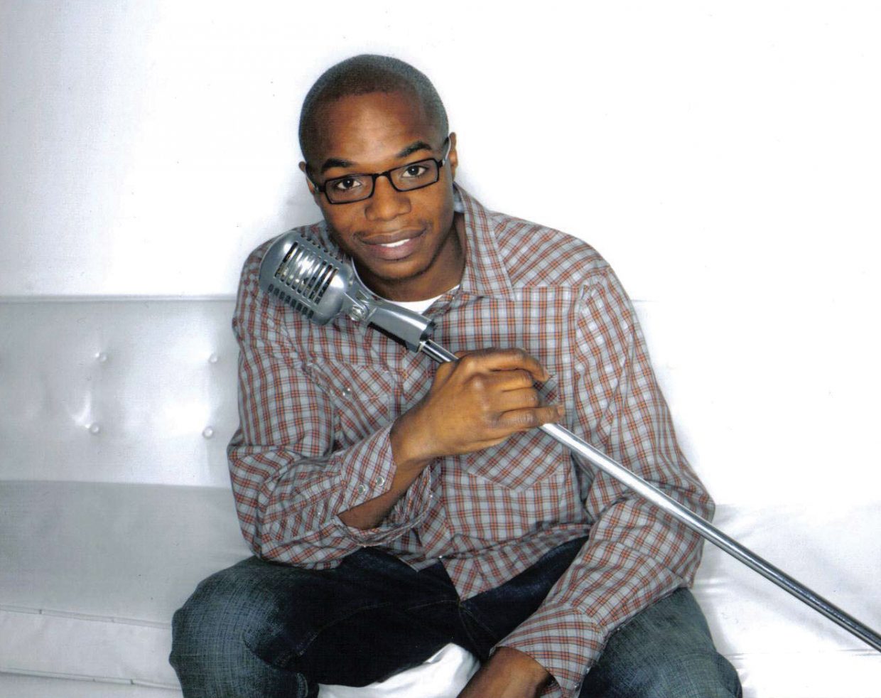 Comedian Kyle Grooms takes CMC stage Thursday